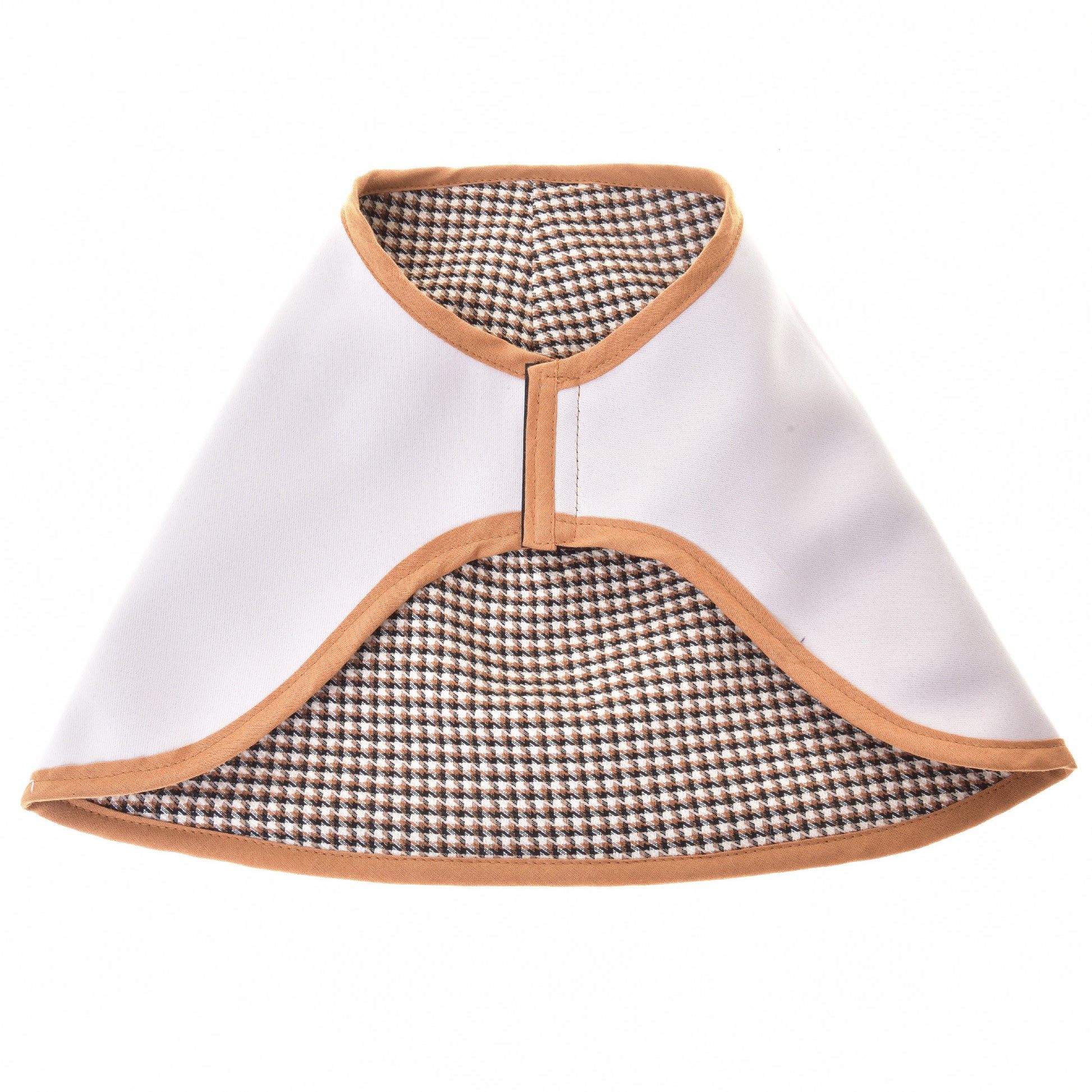 Couverture anglaise marron à carreaux réversible