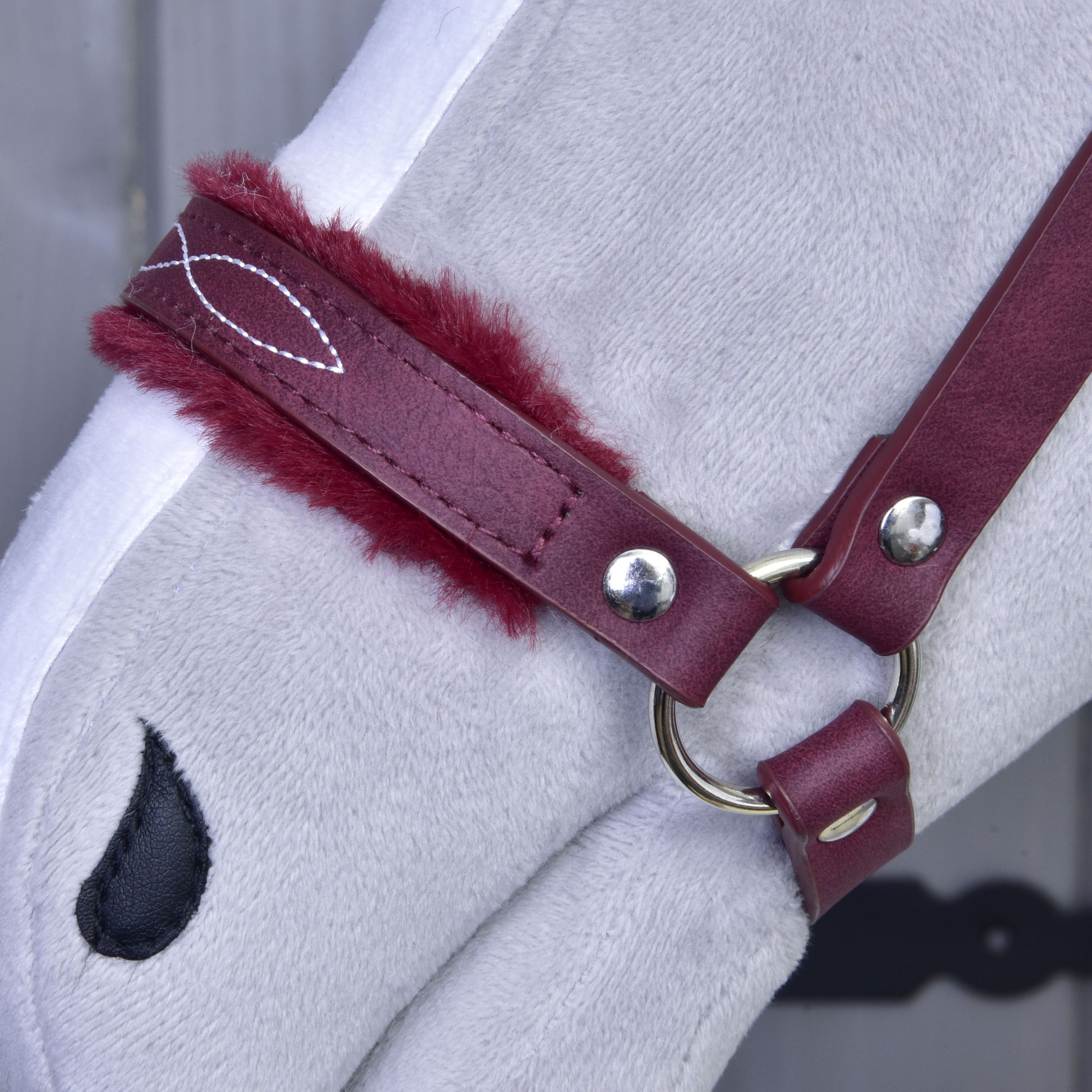Licol avec fourrure - similicuir Bourgogne