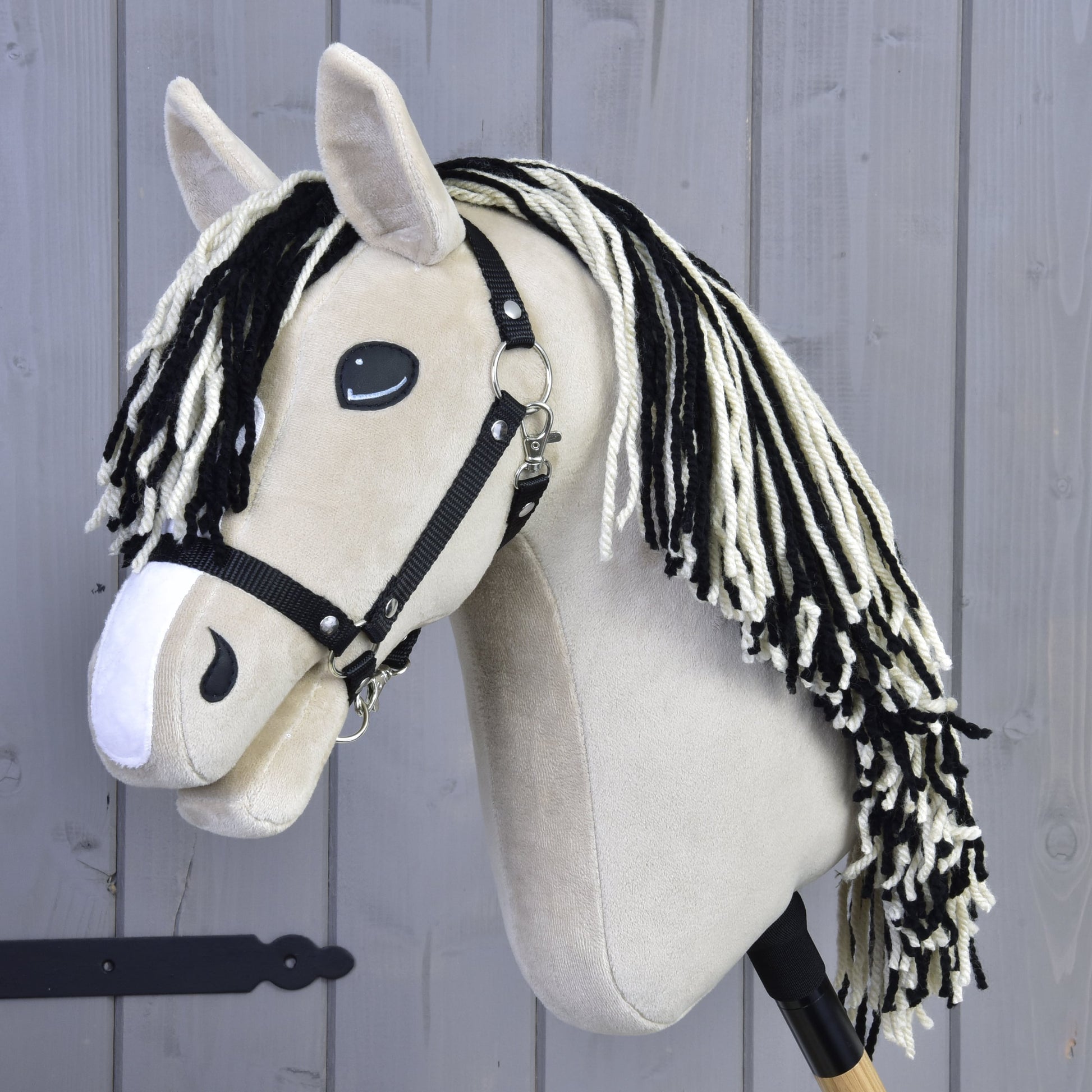 Hobby Horse Aurora avec licol noir