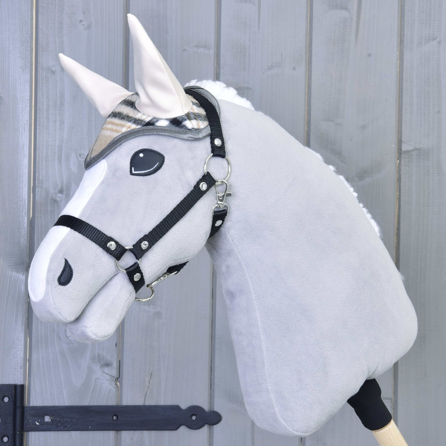 Ear bonnet Cremo England