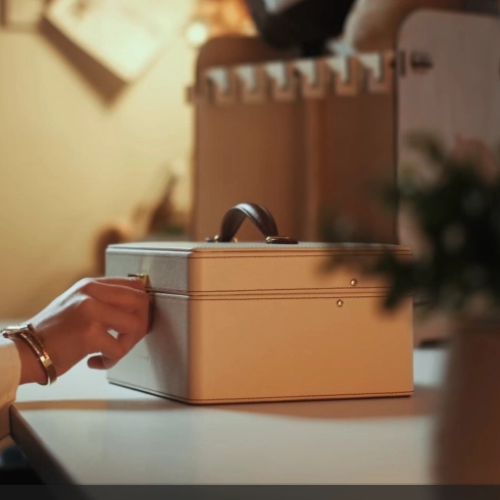 Collier argenté avec pendentif Hobby Horse – Instructions d'entretien des bijoux