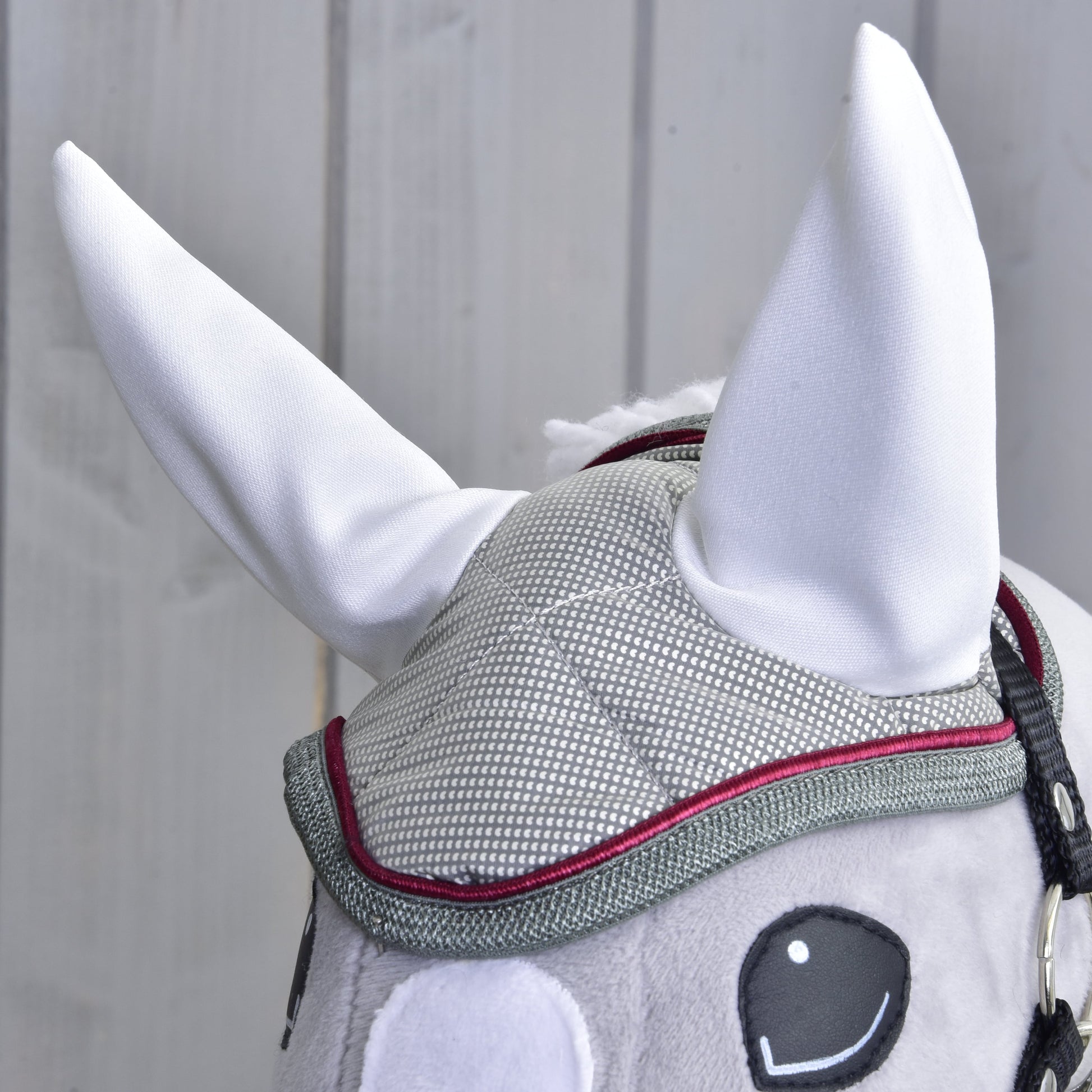 Bonnet d'Oreilles Argent Élégance