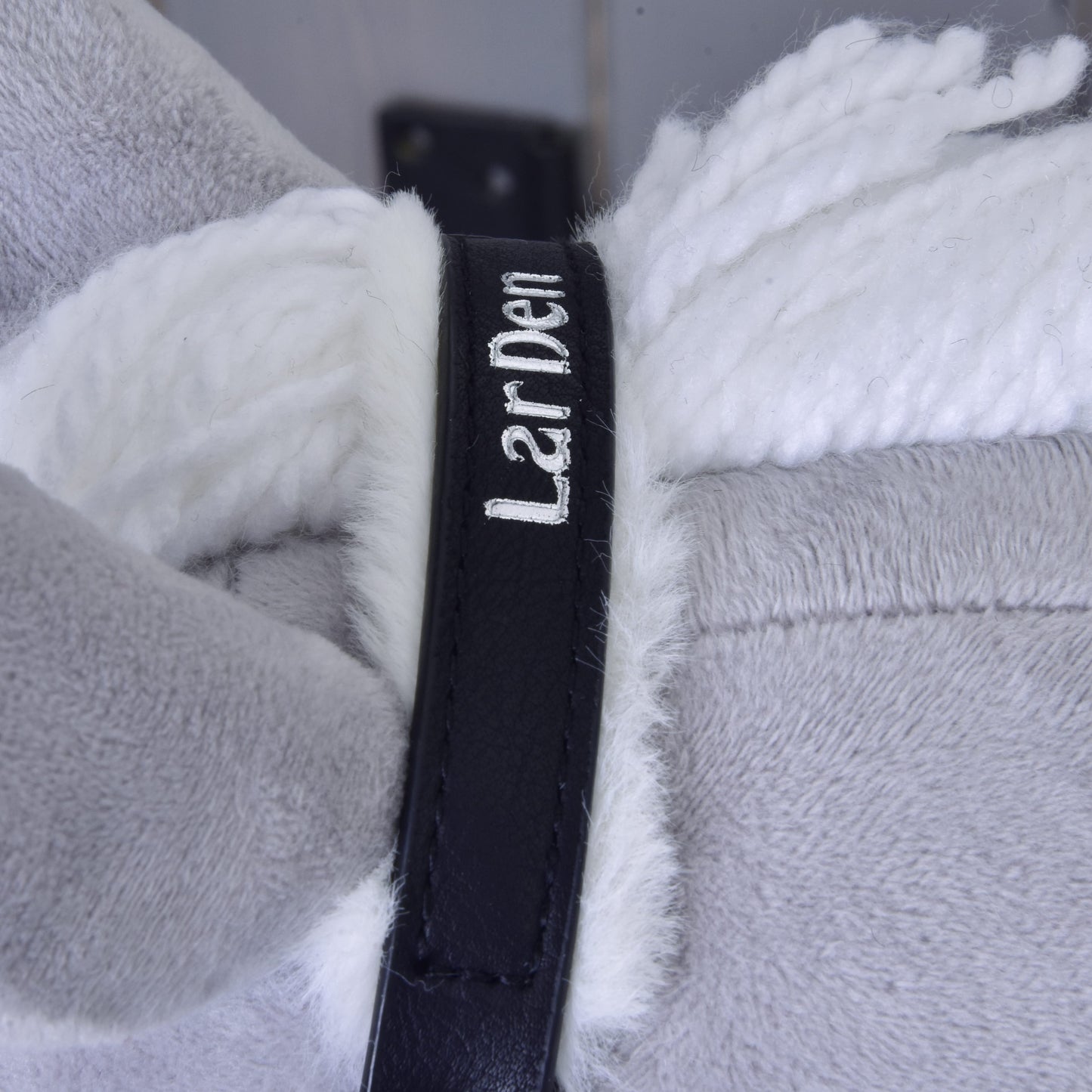 Licol avec fourrure - similicuir Espresso