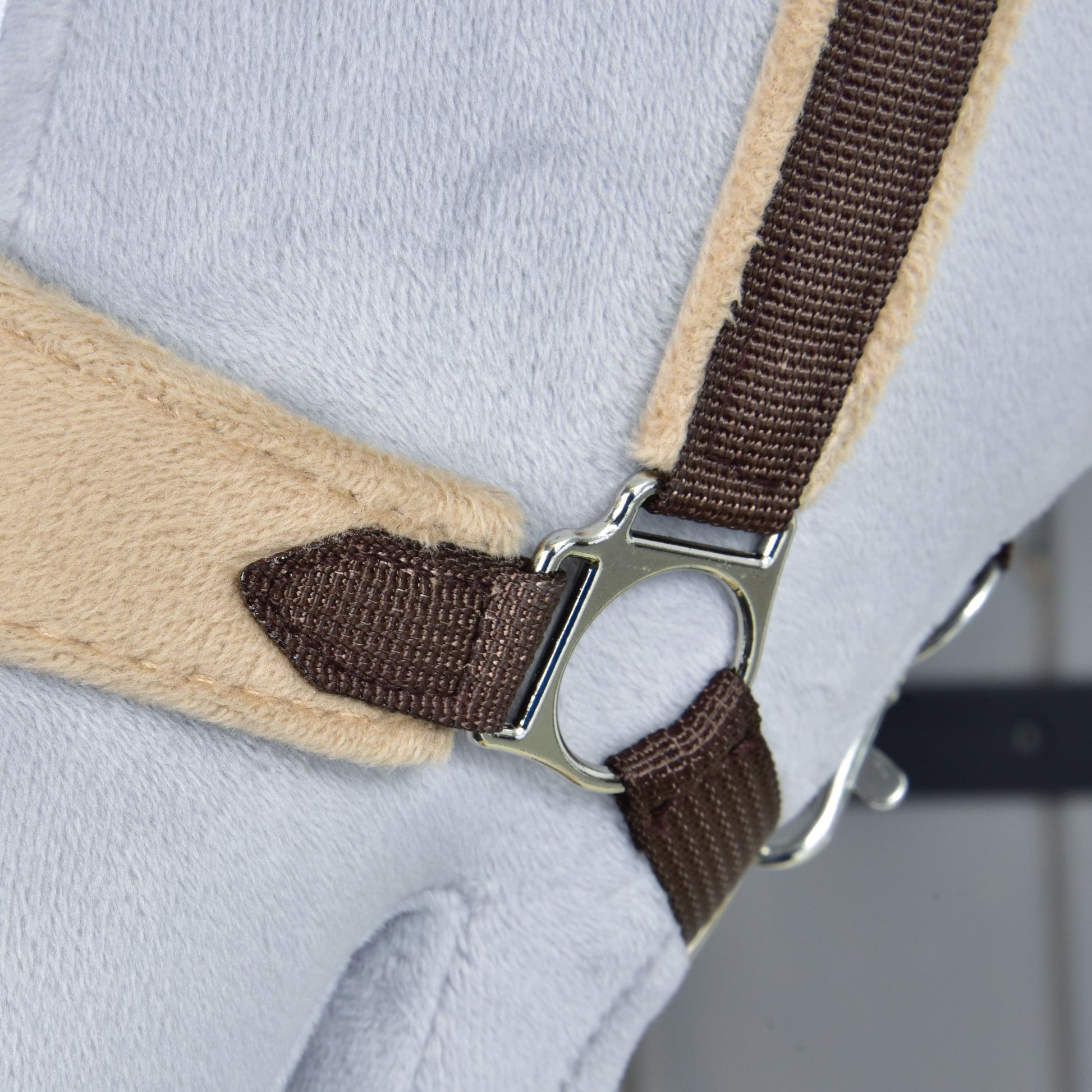 Fur Halter LarDen Brown