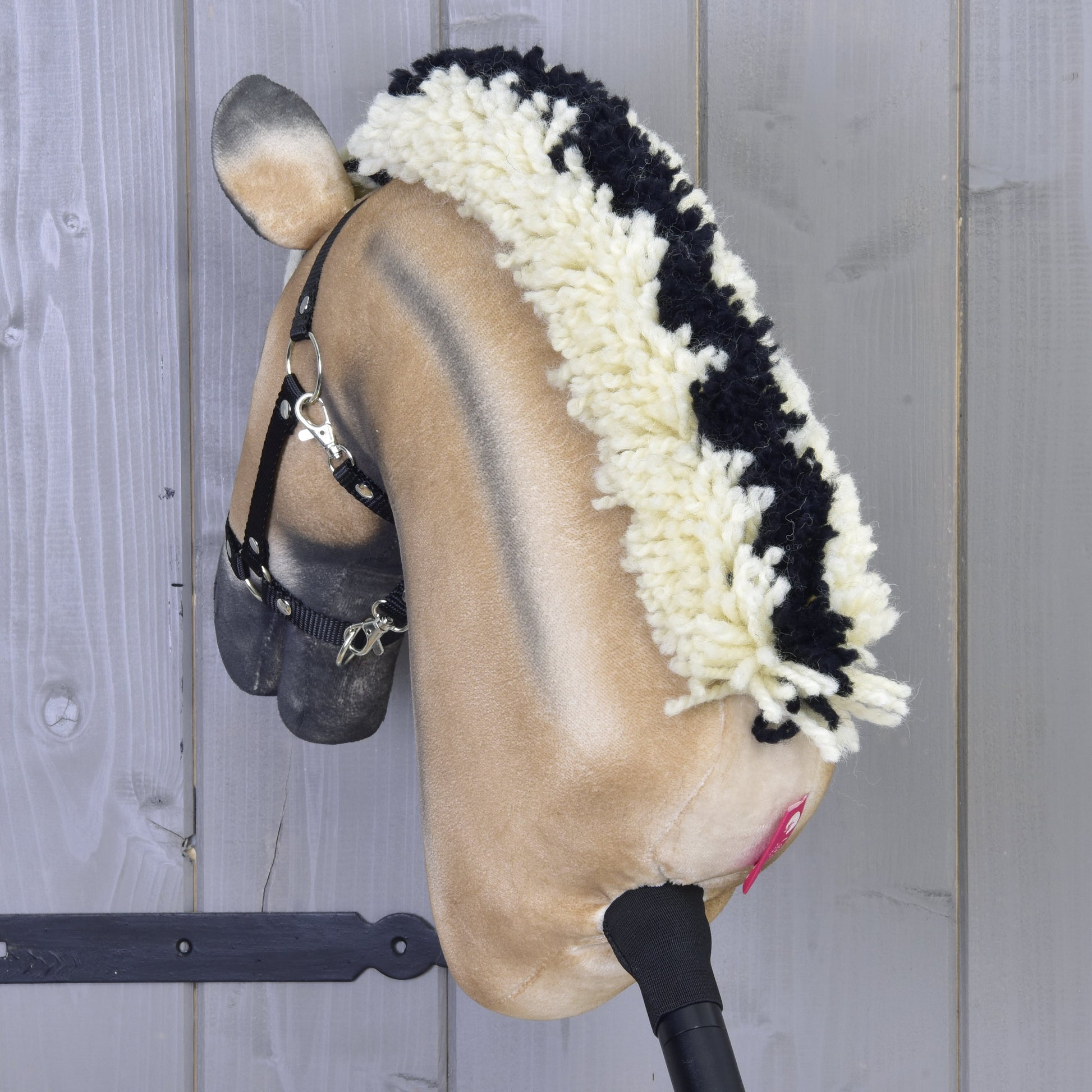 Hobby Horse Ozzy avec licol noir