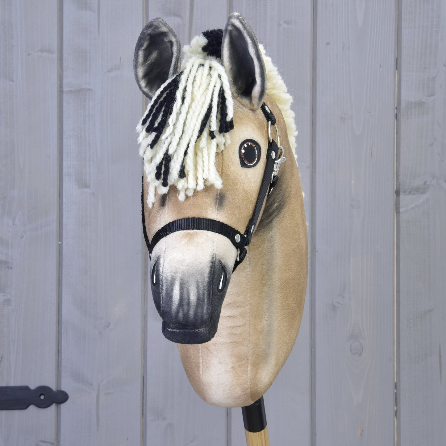 Hobby Horse Ozzy avec licol noir