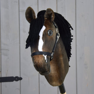 Hobby Horse Sundance avec licol noir
