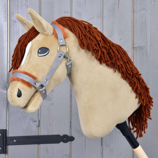 Hobby Horse Oliver avec licol noir + licol en fourrure GRATUIT
