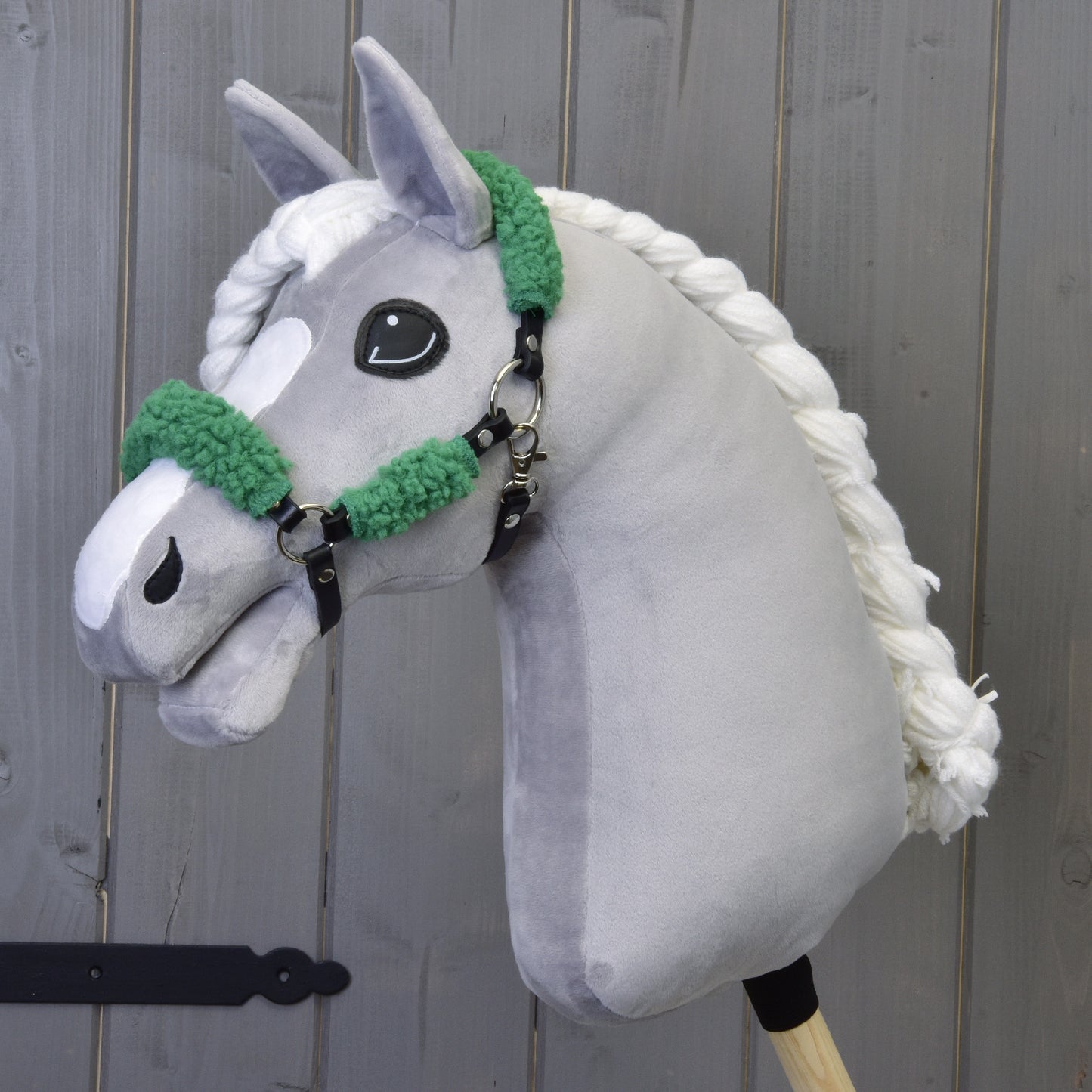 Black halter with green fur complete - leatherette 1